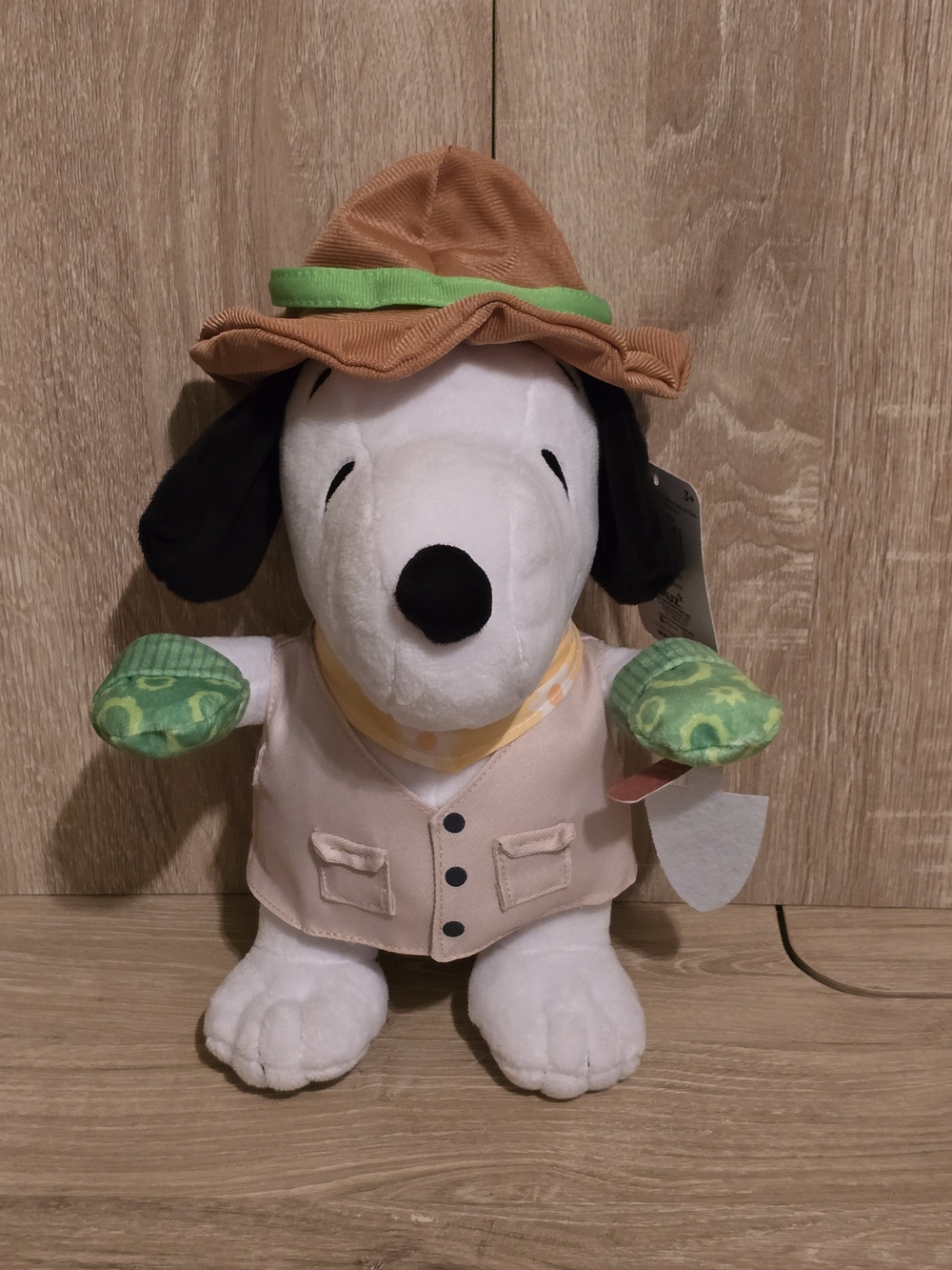 Snoopy Gardener 11" plush Peanuts spring gardening 2026 NEW with tags